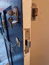 The Right Man Locksmiths