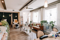 White Elm Spa - Skincare Treatments, Facials, Hair Removal & Nails