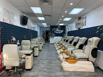 Honey Nail Spa