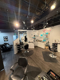 Ruwis' Hair, Beauty, & Nails!