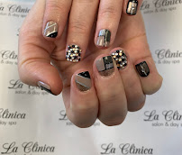 La Clinica Salon & Day Spa