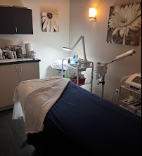 Hand & Stone Massage and Facial Spa - Trinity Common