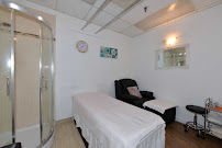 KJ Acupuncture and Massage Clinic