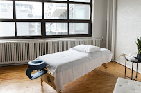 Holistic Connection - Registered Massage Therapy & Wellness Clinic