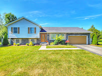 Real Estate Buy Sell Move Home Michigan- Caleb Bonderenka - Emerald Realty Group