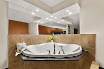 Monte Carlo Inn - Toronto Markham