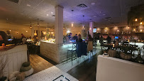 Salt Seafood & Oyster Bar