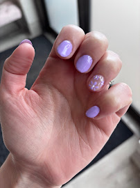 V Nails Moncton
