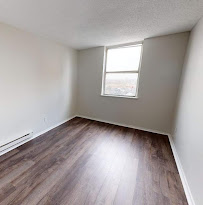 Ouellette Tower Apartments - Skyline Living