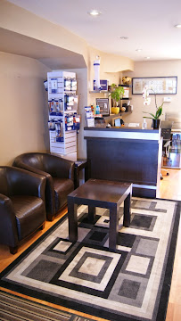 Axis Therapy & Performance (Downtown) - Physiotherapy, Sports Massage, Chiropractor, Pelvic Floor Therapy