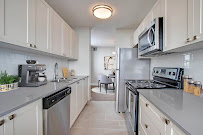 Windjammer Apartments