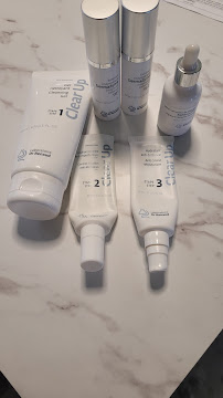 DERMA-CURE | Aesthetic Institute