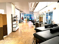 Tonic Salon HeadSpa Laser - Aveda Insight