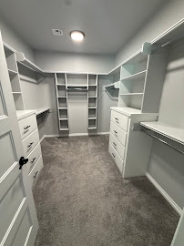Elgin Realty LLC