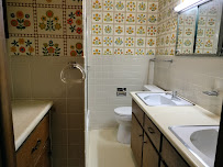 Golden Sunflower's Apt