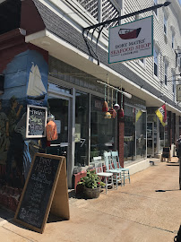 Dory Mates’ Seafood Shop