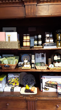La Jolie Cheese Shop