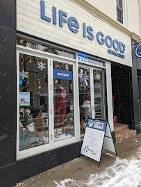 Good Vibes on Main - Life is Good Newmarket
