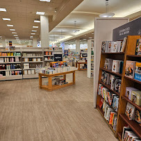Stars Men's Shops (Brampton)