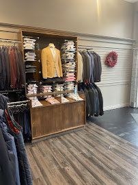 David's Distinctive Mens Apparel