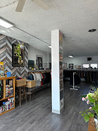Mostly Midz Vintage Wear