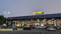METRO Thokar Niaz Baig, Lahore