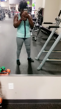 Crunch Fitness - Petal