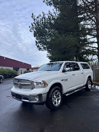 Mackin's Auto Body Gresham