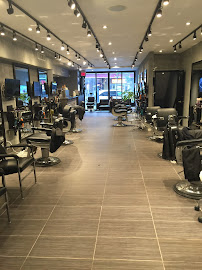 XBOW Barbers Lounge