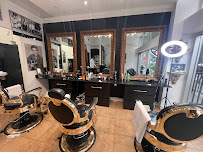 Duke Barber Shop