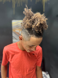 Trill Kutz Barber Lounge