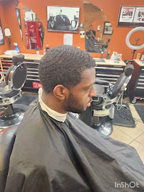 Bowtie Barber Sswimr