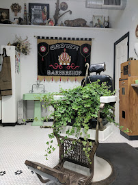 GOLDEN TRIANGLE Barber Shop
