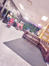 Dark Root Barbershop