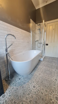Hps Bathrooms & Kitchens