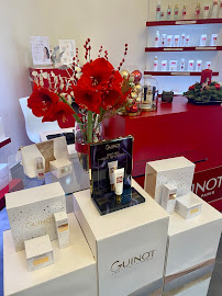 Mimoza‘s Hair & Beauty Salon