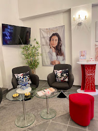 Mimoza‘s Hair & Beauty Salon