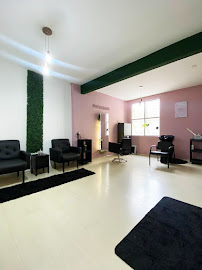 Studio Beauty Bar