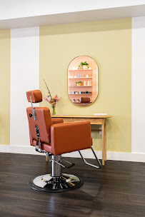 Min's Salon