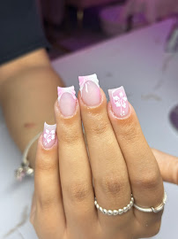 Glam Nails