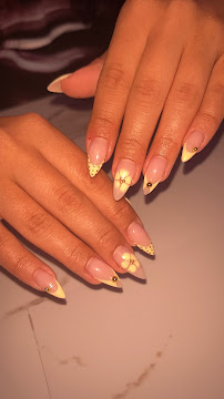 Glam Nails