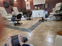 Sunshrine Day Spa & Salon