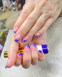 Laura's Lovely Nails & Spa