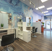 Re Salon & Spa