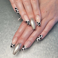 Van Isle Beauty Day Spa & Boutique