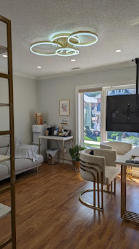 Deluxe Medispa - Laser Skin Clinic