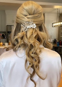 Hebe Beauty Bar