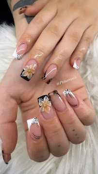 PT Star Nails