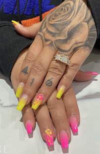 Lori's Nails & Spa