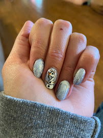 Darklight Nail Studio